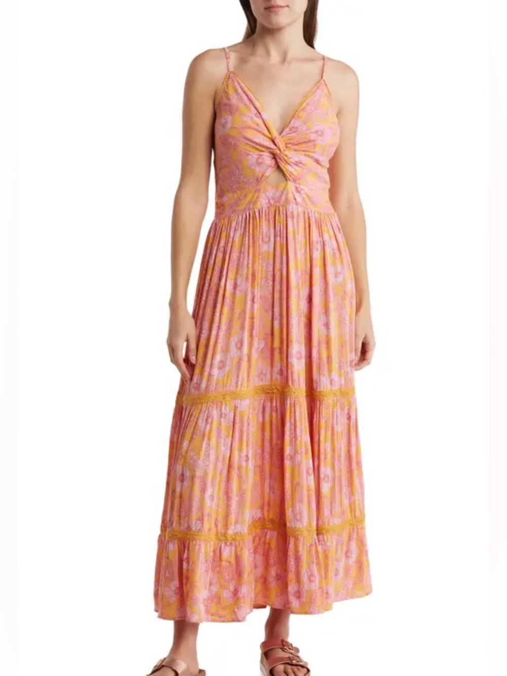 Angie Twist Front Cutout
Maxi Dress size M